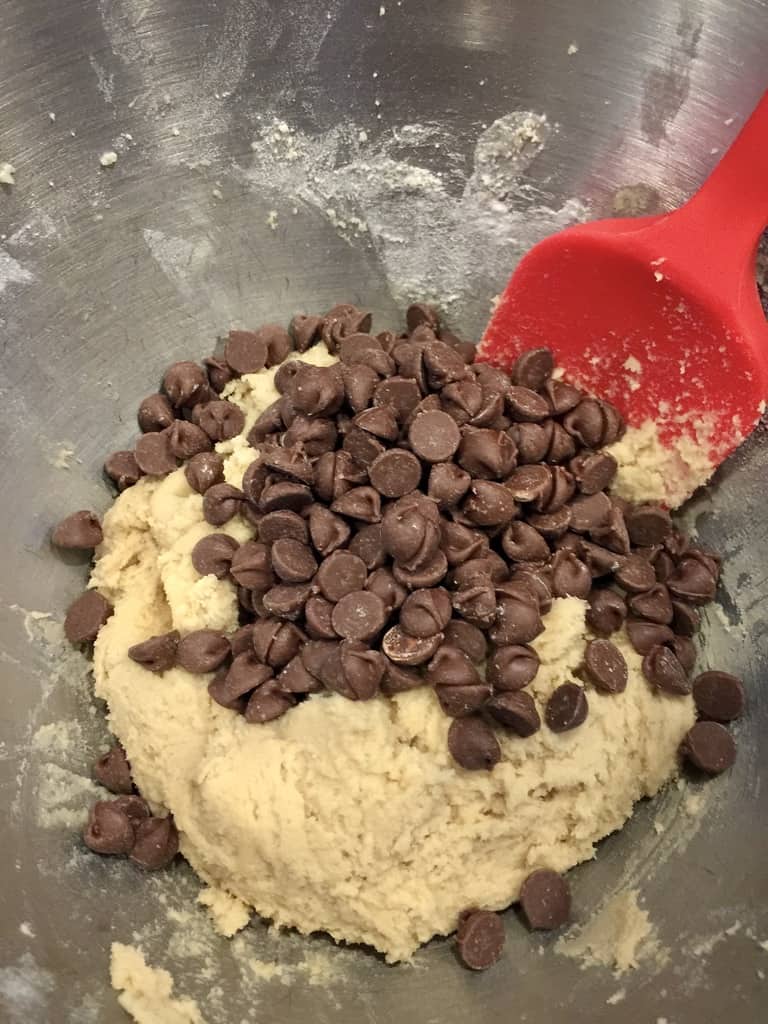 Small Batch Classic Chocolate Chip Cookies