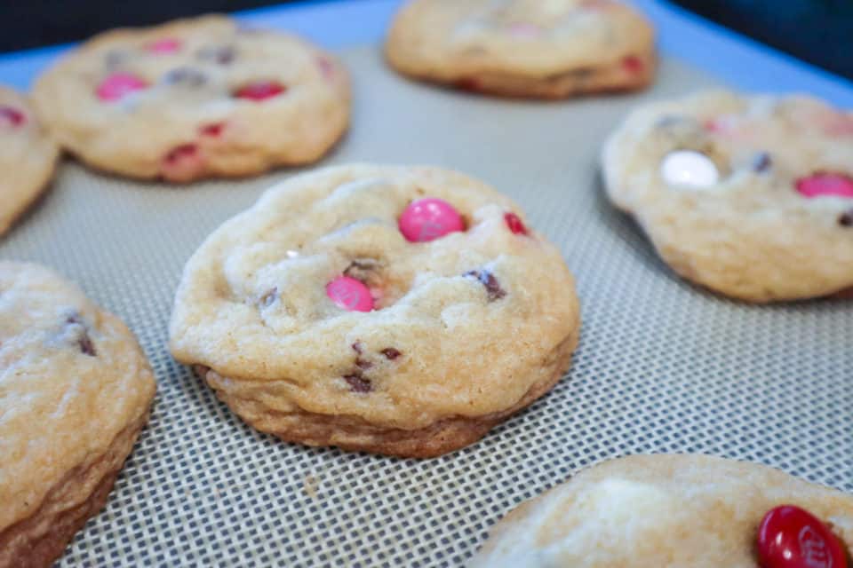 Picture of baked Soft & Chewy Chocolate Chip M&M Cookies