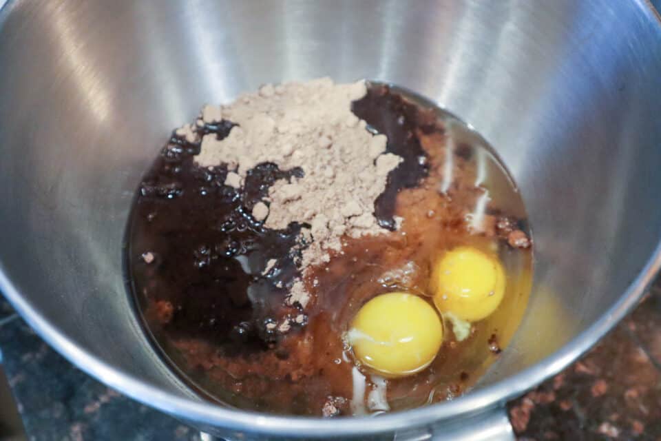 Cake mix, eggs and oil in a mixing bowl.
